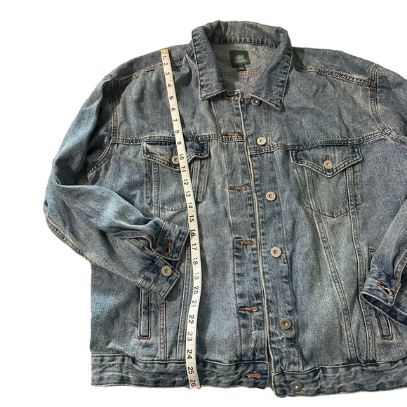 Wild Fable women's size large oversized trucker jean jacket with pockets - Picture 3 of 5